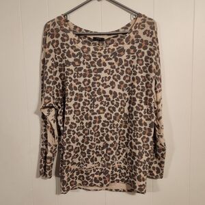 5/$10 Leopard print sweater
